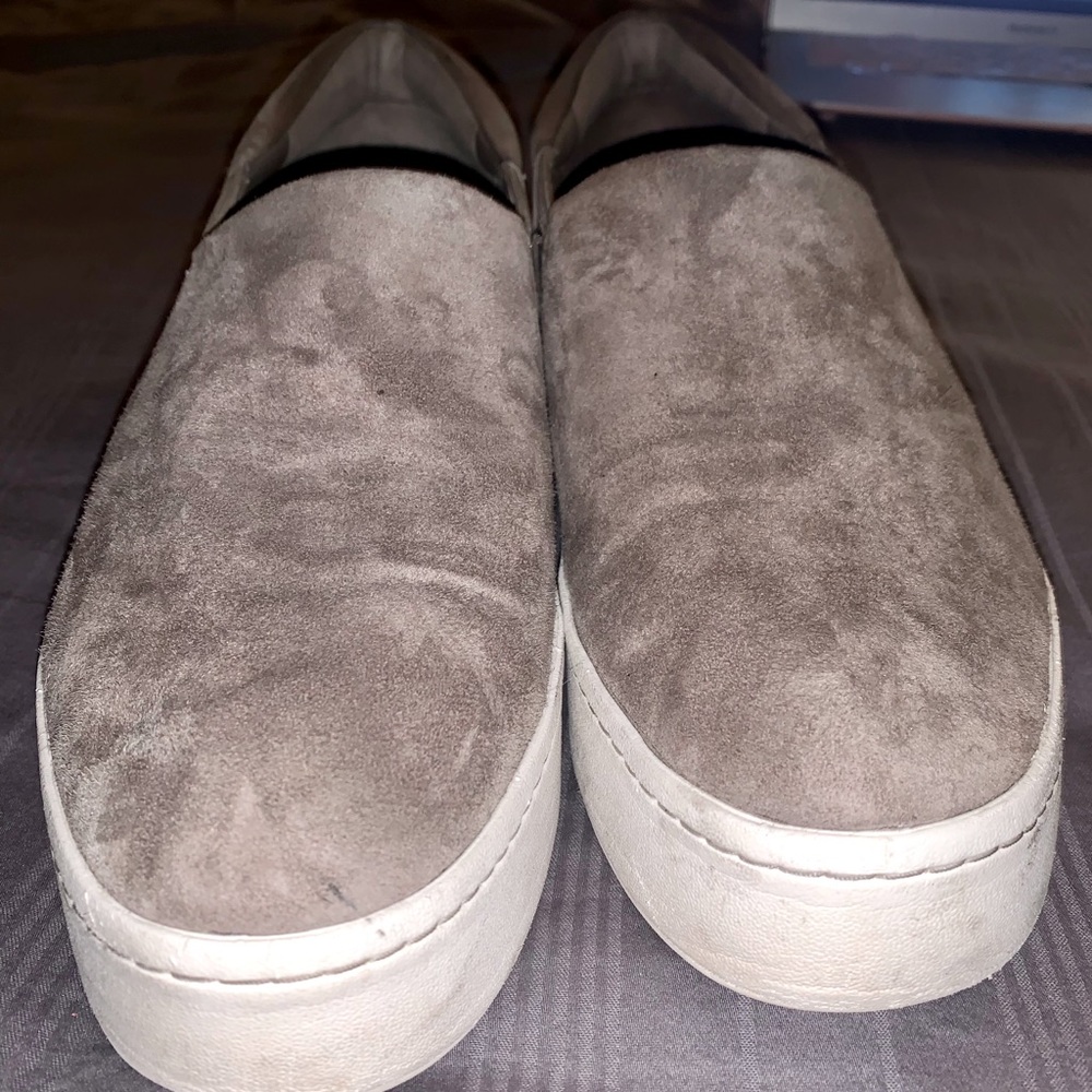 VINCE Warren Slipon size 10